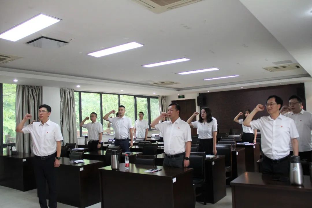 357cdd3d7dd1bad72b636514bf73cd9a 4.jpg